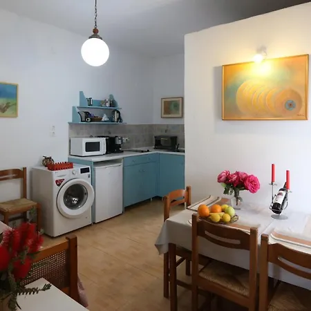 Апартаменты Bella Vista Батси