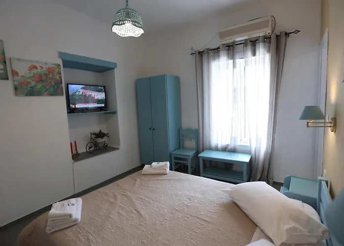 Bella Vista * Batsi (Andros)